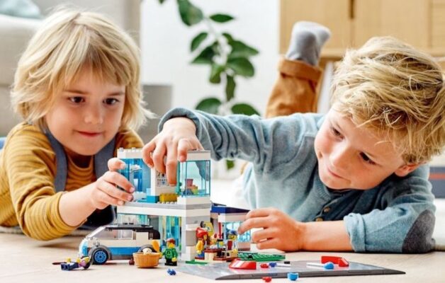 Những sai lầm khi chơi lắp ráp lego ba mẹ nên tránh